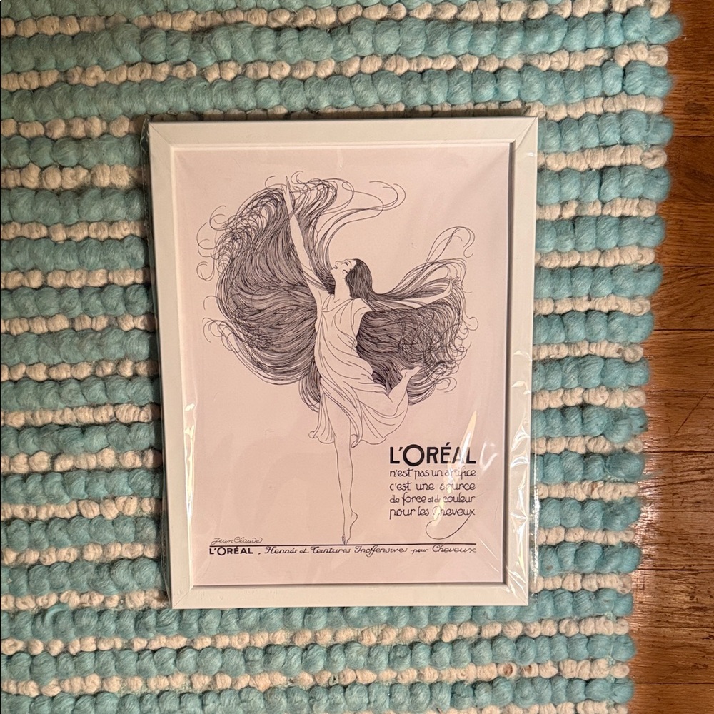 L'Oreal Graceful Line Art Illustration